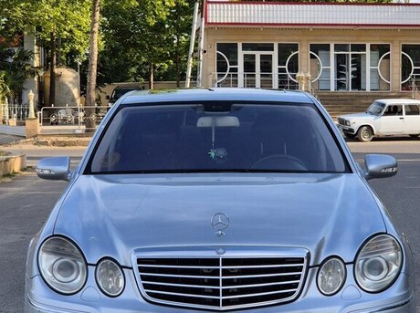 Mercedes E 300 d 2006