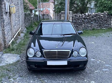 Mercedes E 240 2000