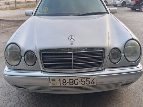 Mercedes E 240 1999
