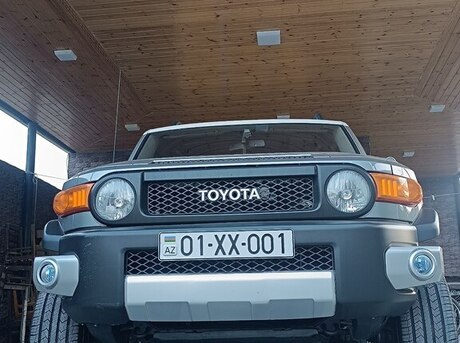 Toyota FJ Cruiser