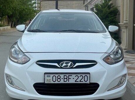 Hyundai Accent 2012