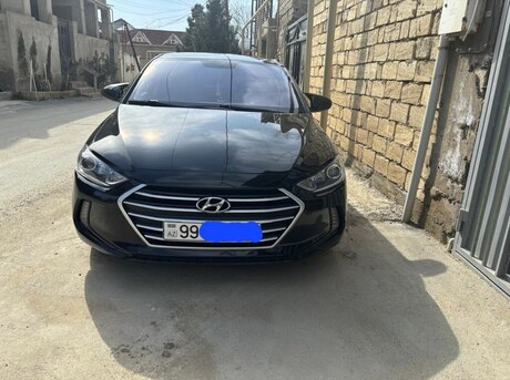 Hyundai Elantra 2018
