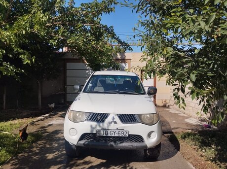 Mitsubishi L200 2008
