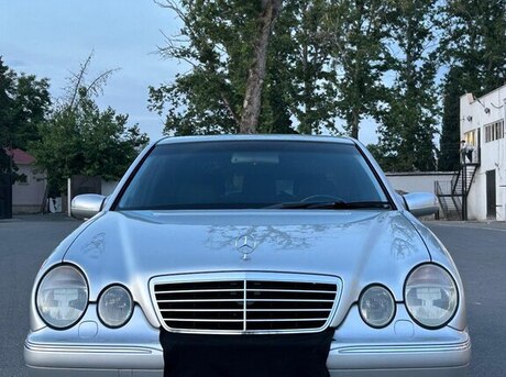 Mercedes E 280 2000