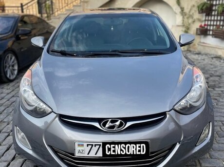 Hyundai Elantra 2012
