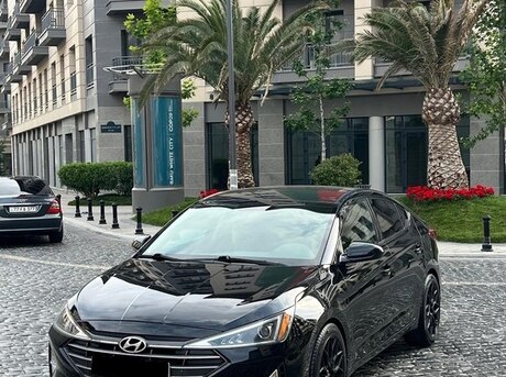 Hyundai Elantra 2019