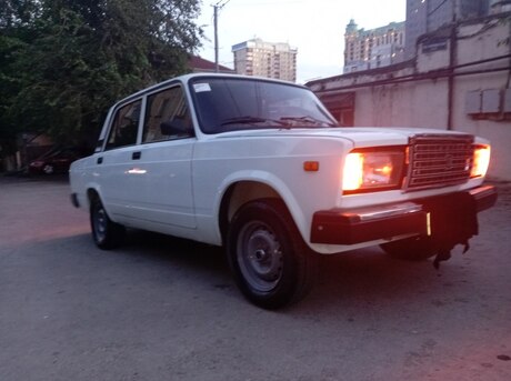 LADA (VAZ) 2107 2004
