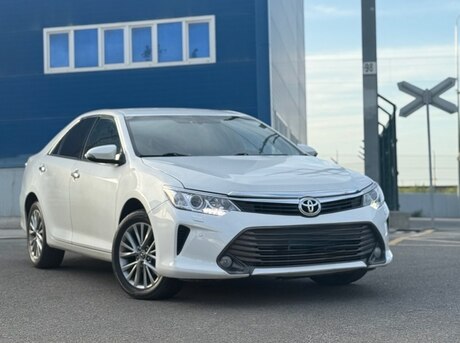 Toyota Camry 2016