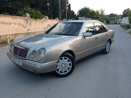 Mercedes E 240 1998