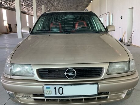 Opel Astra 1996