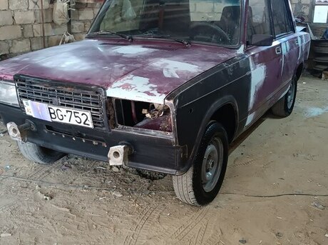 LADA (VAZ) 2107 2003