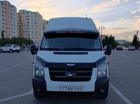 Ford Transit 2011