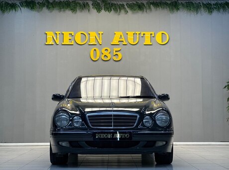 Mercedes E 220 d 2000