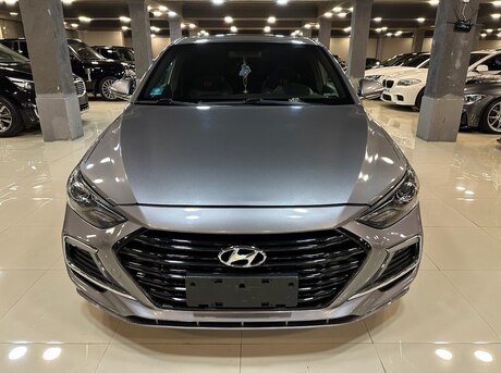 Hyundai Elantra 2018