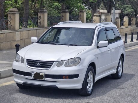Mitsubishi Airtrek 2002