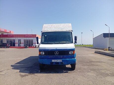 Mercedes 609 D 1994