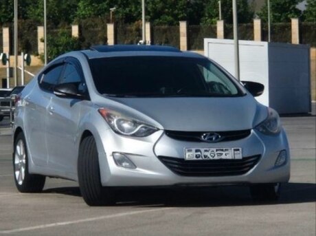 Hyundai Elantra 2012