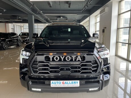 Toyota Sequoia
