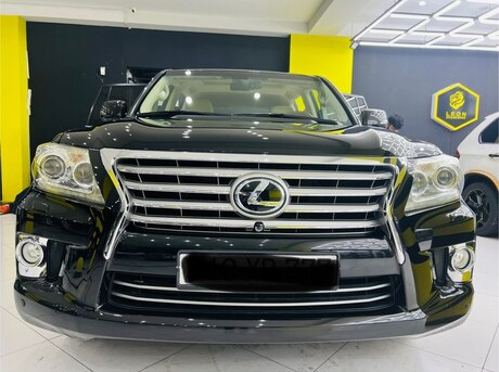 Lexus LX 570 2013
