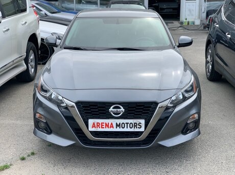 Nissan Altima 2019