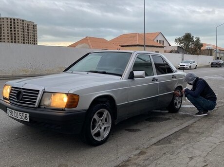 Mercedes 190 1992