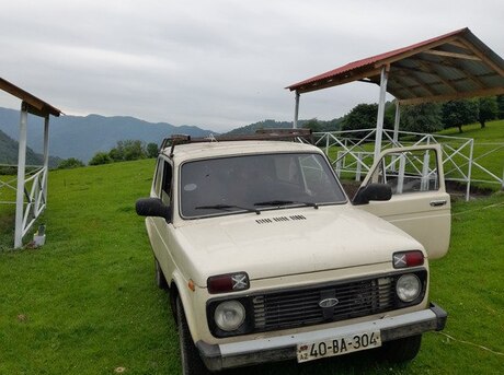 LADA (VAZ) Niva 1987