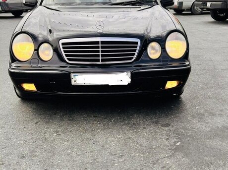 Mercedes E 240 2001