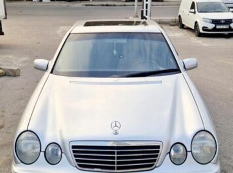 Mercedes E 270 2000