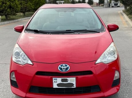 Toyota Prius C 2012