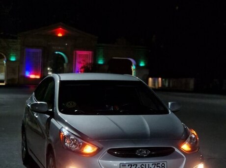 Hyundai Accent 2015