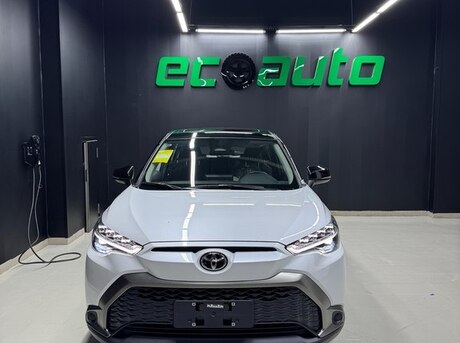 Toyota  2025
