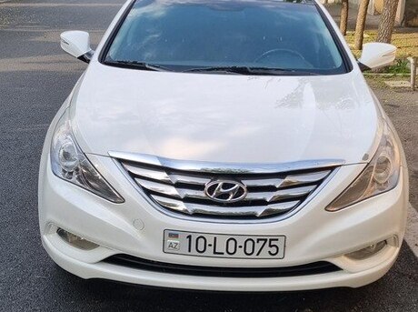 Hyundai Sonata 2012