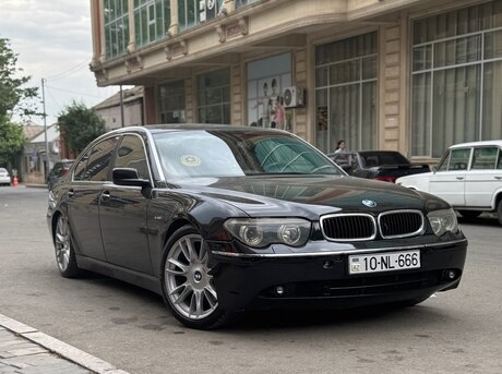 BMW 745 2003