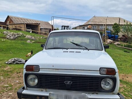 LADA (VAZ) Niva 1996
