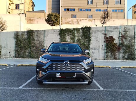 Toyota RAV4 2021