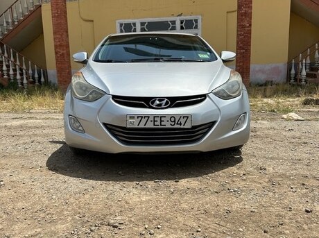 Hyundai Elantra 2011