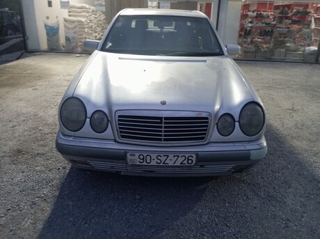 Mercedes E 220 d 1998