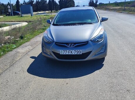 Hyundai Elantra 2012