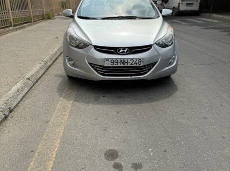 Hyundai Elantra 2013