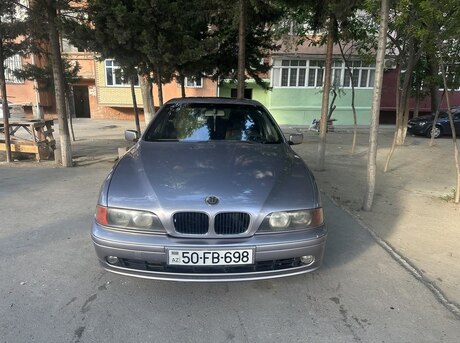 BMW 520