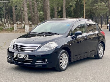 Nissan Tiida 2012