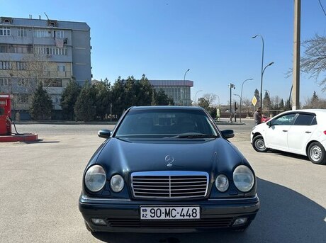 Mercedes E 240 1999