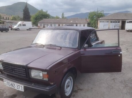 LADA (VAZ) 2107 2005