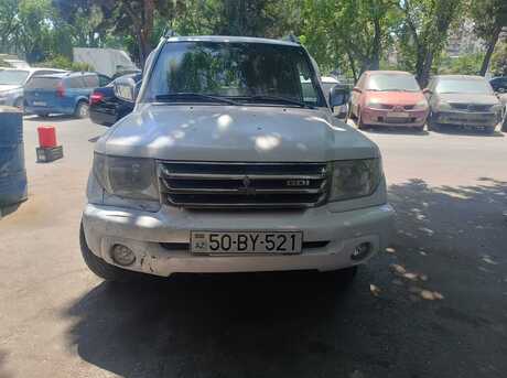 Mitsubishi Pajero io 2001