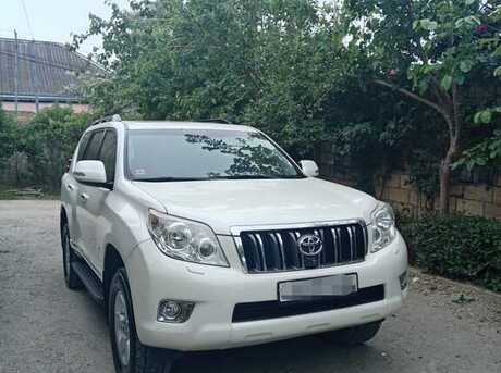 Toyota Land Cruiser Prado 2013