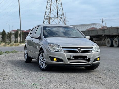 Opel Astra 2008