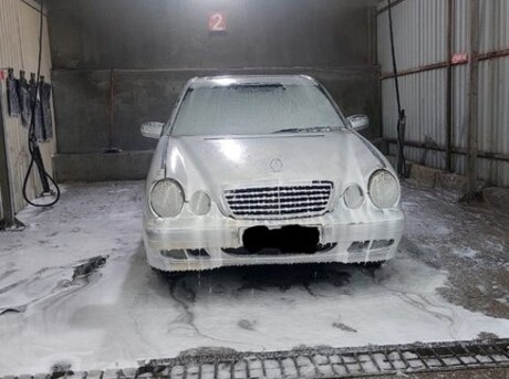 Mercedes E 220 d 1999