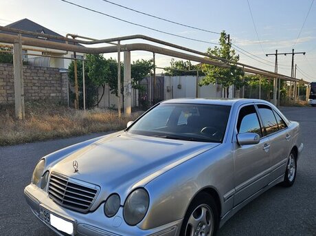 Mercedes E 200 2001