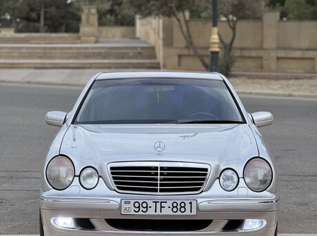 Mercedes E 240 2000
