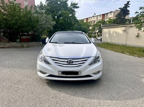 Hyundai Sonata 2010